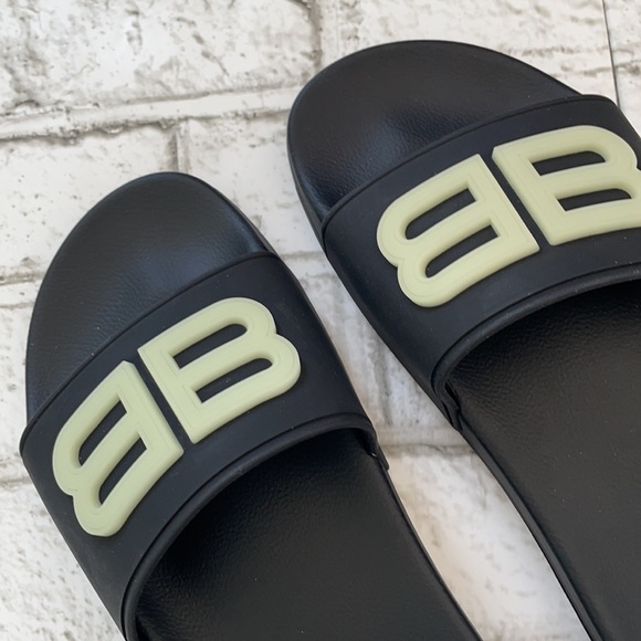 Balenciaga Glow In The Dark Slides - Picture 3 of 8